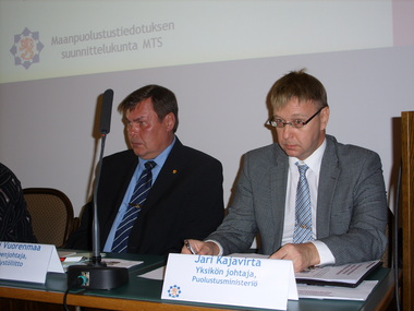 Sakari Vuorenmaa   Jari Kajavirta MTS 8.9.2014 Säätytalo