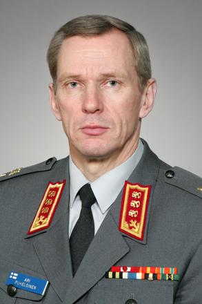 Kenraaliluutnantti Ari Puheloinen